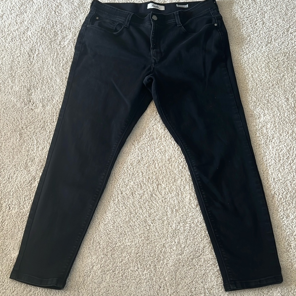 Angels Forever Young jeans in good used condition, size 16